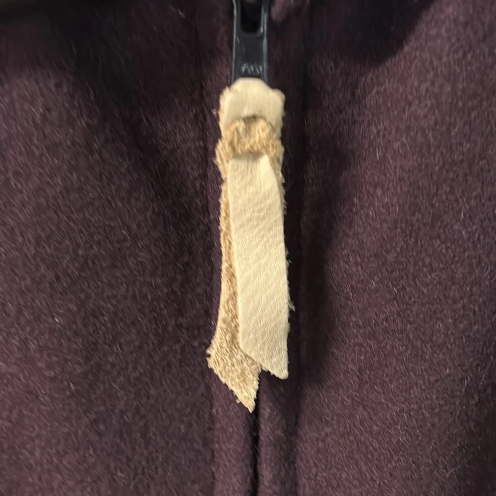 COPY - SCHAEFER 4 ladies wool vest’s ,Black,Red& Grey. 3 for $225./$75ea - Picture 11 of 16